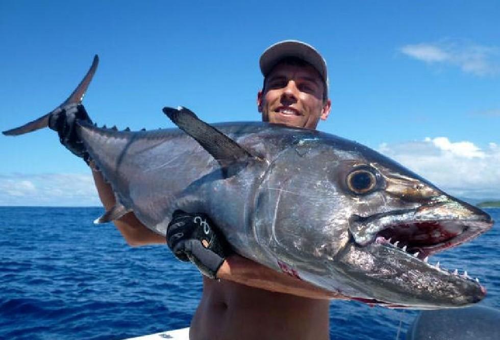 Thon à dents de chien 45 kg banc du Leven.jpg