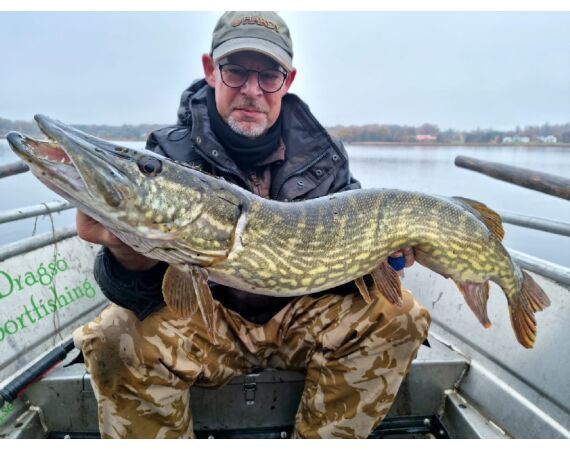 Vader zoon Roofvis week in zuid Zweden