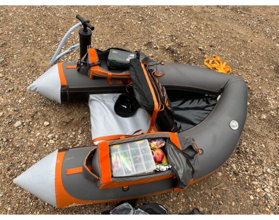 Spaanse bellyboat Black Bass