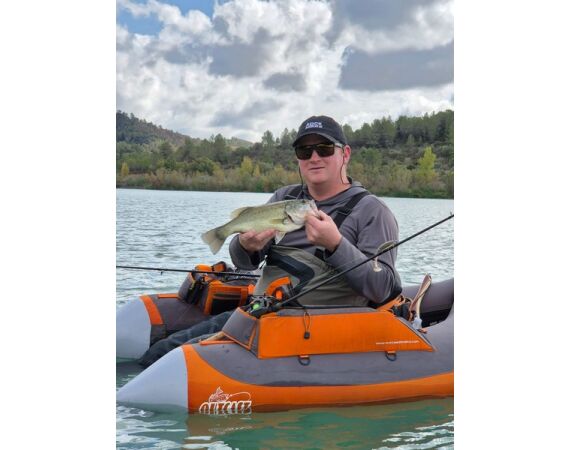 Spaanse bellyboat Black Bass