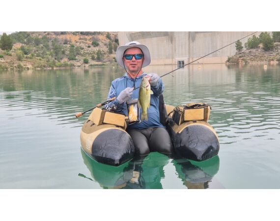 Spaanse bellyboat Black Bass